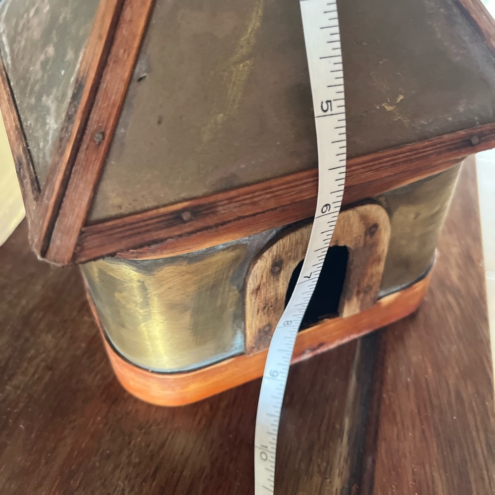 Decorative artesanal wood bird house - Picture 3 of 7